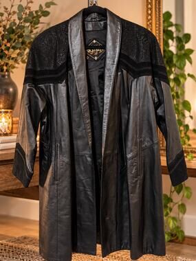 G-III Vintage 100% Leather Long Duster Coat Embossed Paisley Western Gothic